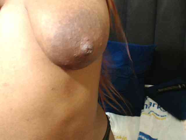 Hotsexyberry21 webcam