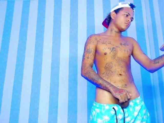 Ozunaxxhot Live Webcam on BongaCams