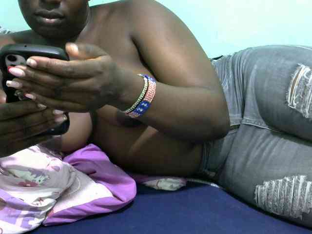 Hot-ayana webcam