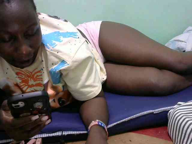 Hot-ayana webcam
