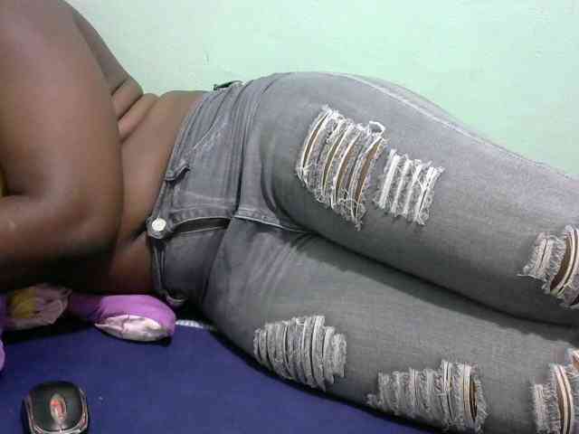 Hot-ayana webcam