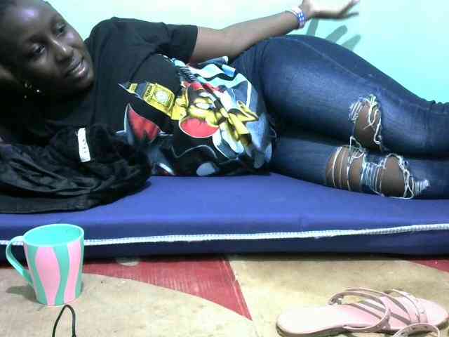 Hot-ayana webcam