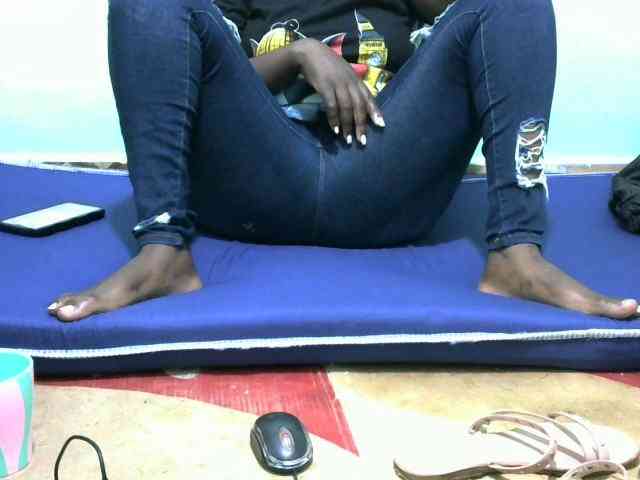 Hot-ayana webcam