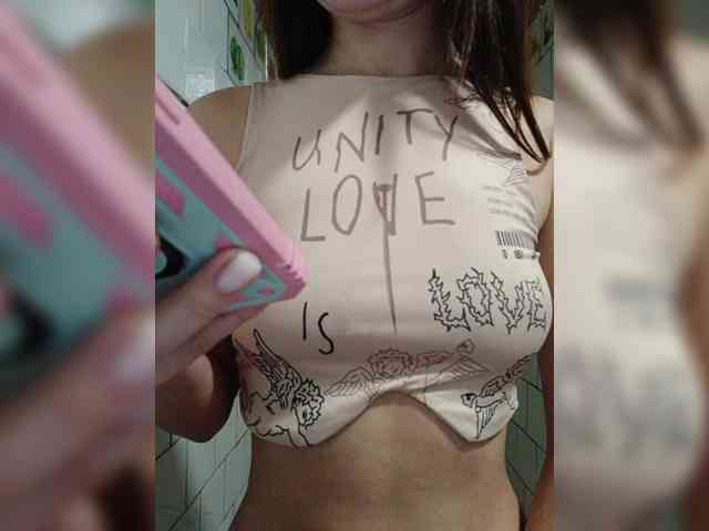 AngelsRika webcam