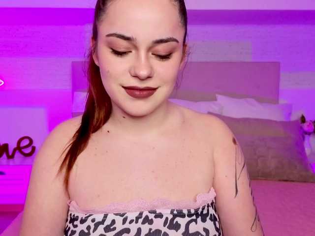 Little-melodyy live cam