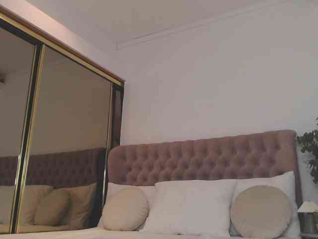 Little-melodyy webcam