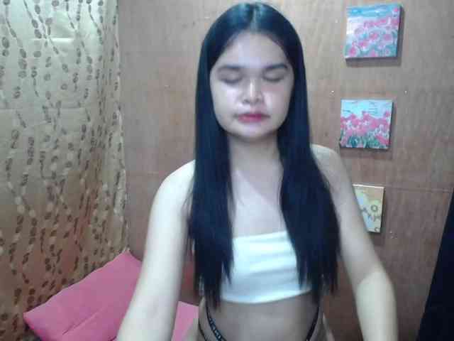 Ursweet4ngel Live Webcam on BongaCams