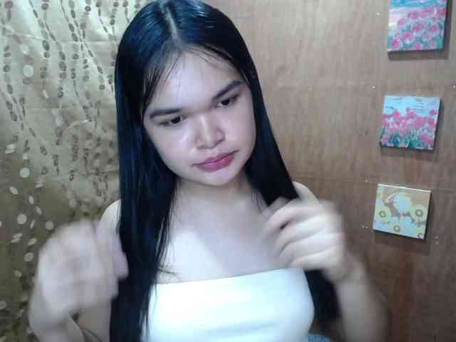 Ursweet4ngel Live Webcam on BongaCams