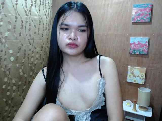 Ursweet4ngel Live Webcam on BongaCams