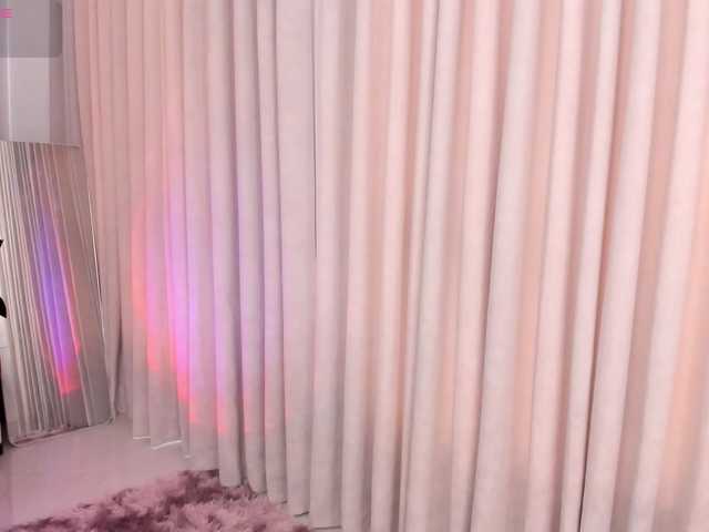 AmyVilvet's BongaCams show and profile