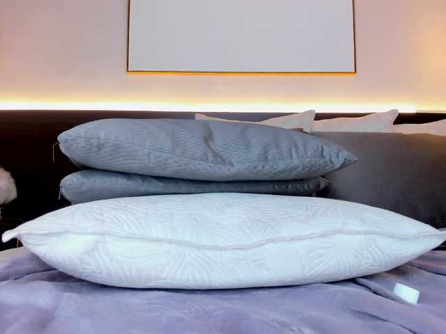 SolAvelar's BongaCams show and profile