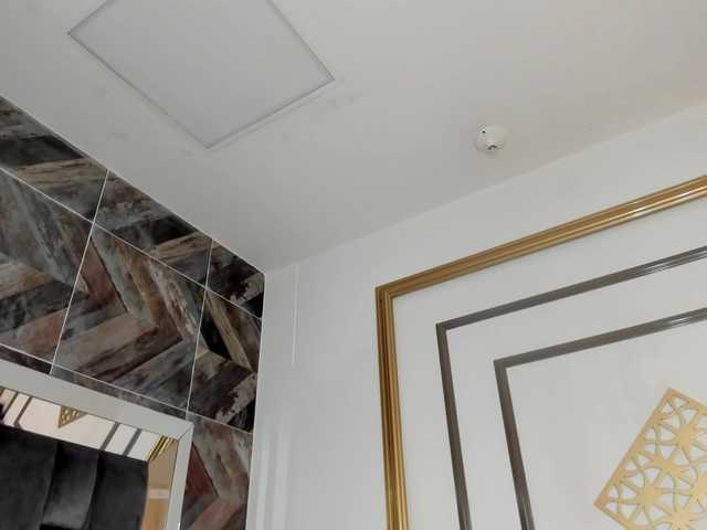 SolAvelar's BongaCams show and profile