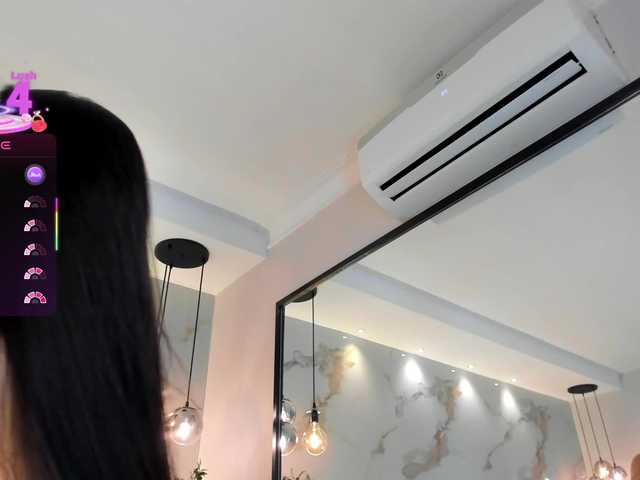 SolAvelar's BongaCams show and profile