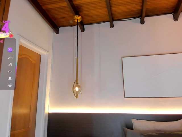 SolAvelar's BongaCams show and profile