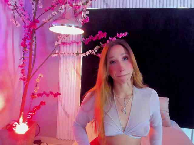 MONIKFOXCR webcam