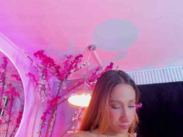 MONIKFOXCR webcam