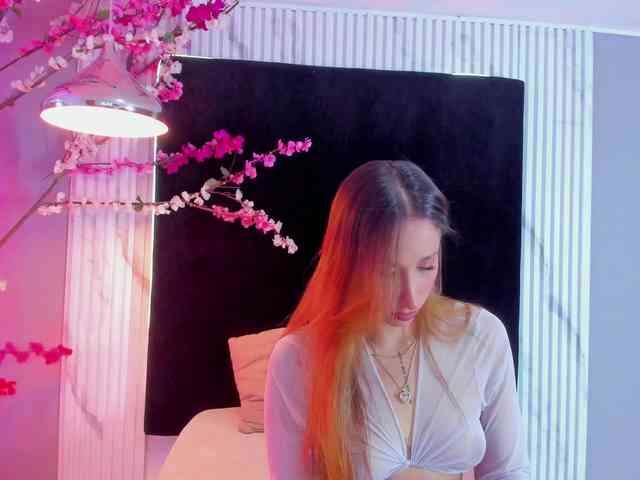 MONIKFOXCR webcam