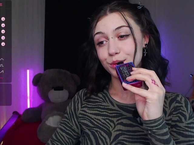 BlackAngell's BongaCams show and profile