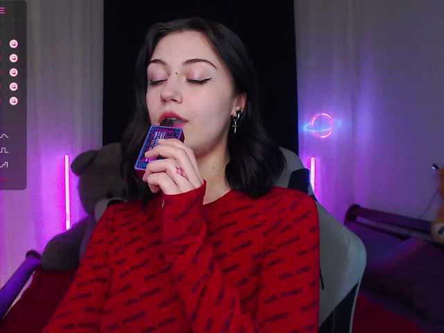 BlackAngell's BongaCams show and profile