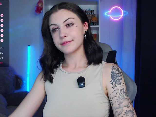 BlackAngell's BongaCams show and profile