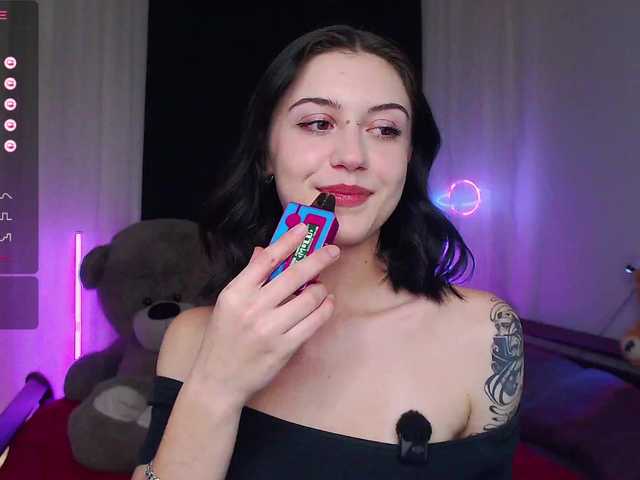 BlackAngell's BongaCams show and profile