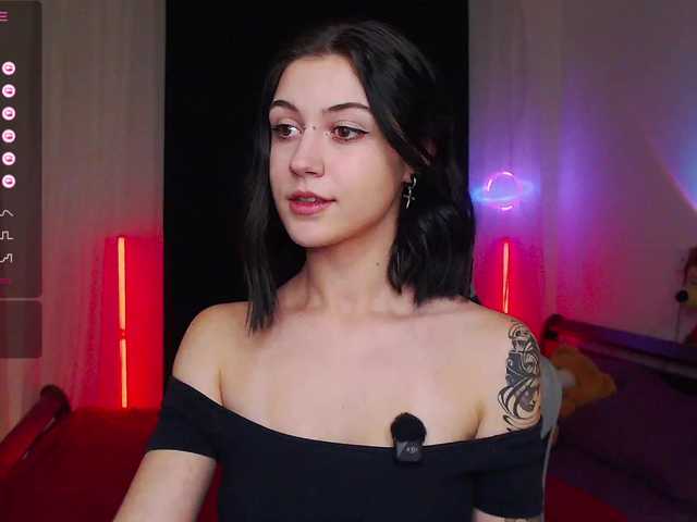 BlackAngell's BongaCams show and profile