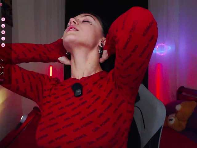 BlackAngell's BongaCams show and profile