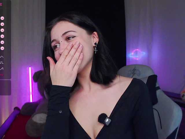 BlackAngell's BongaCams show and profile