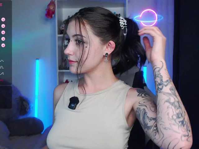 BlackAngell's BongaCams show and profile