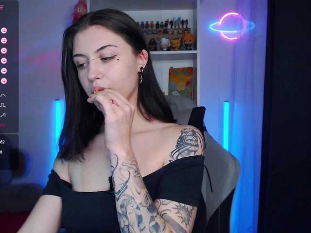 BlackAngell's BongaCams show and profile