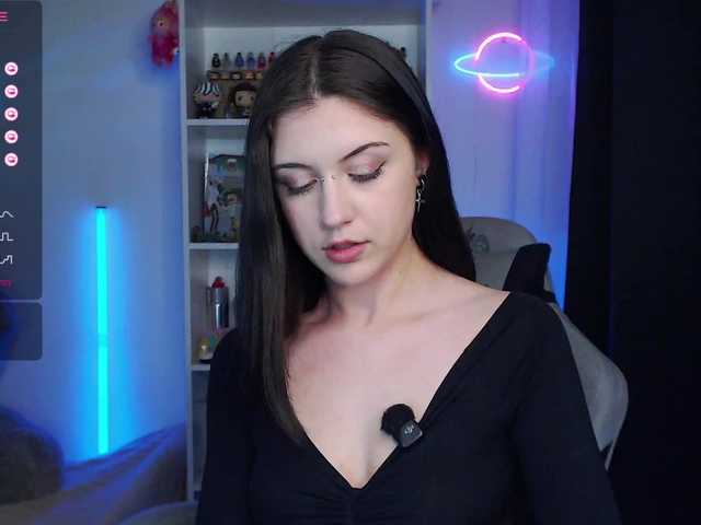 BlackAngell's BongaCams show and profile