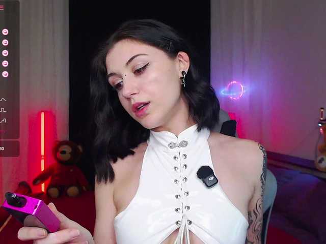 BlackAngell's BongaCams show and profile