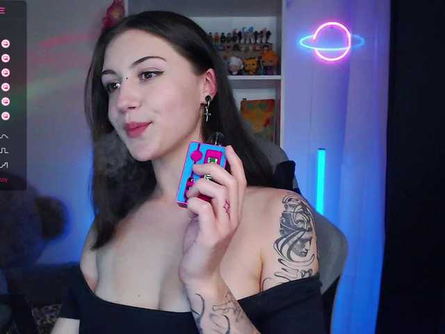 BlackAngell's BongaCams show and profile