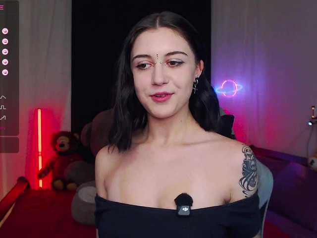 BlackAngell's BongaCams show and profile