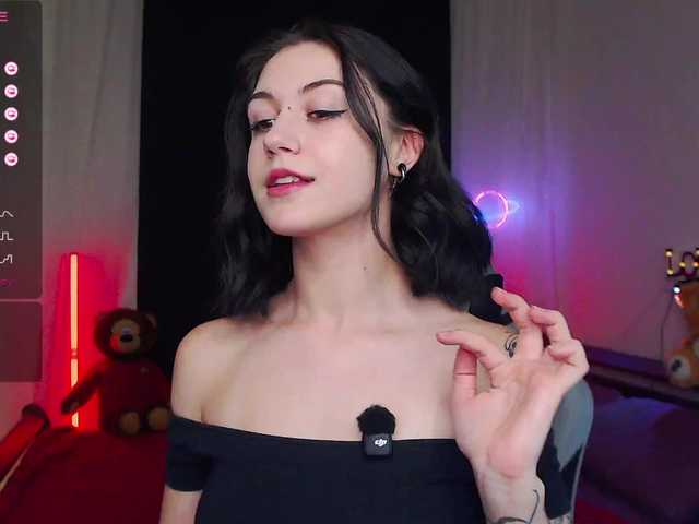 BlackAngell's BongaCams show and profile