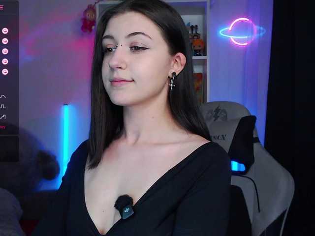 BlackAngell's BongaCams show and profile