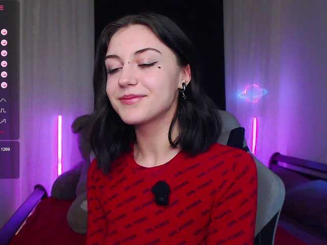 BlackAngell's BongaCams show and profile