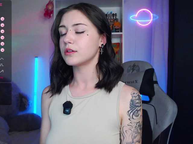 BlackAngell's BongaCams show and profile