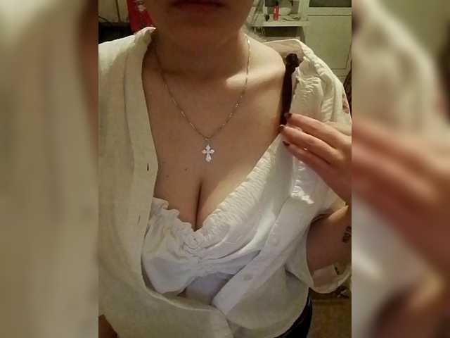 Sasha-69-1's BongaCams show and profile