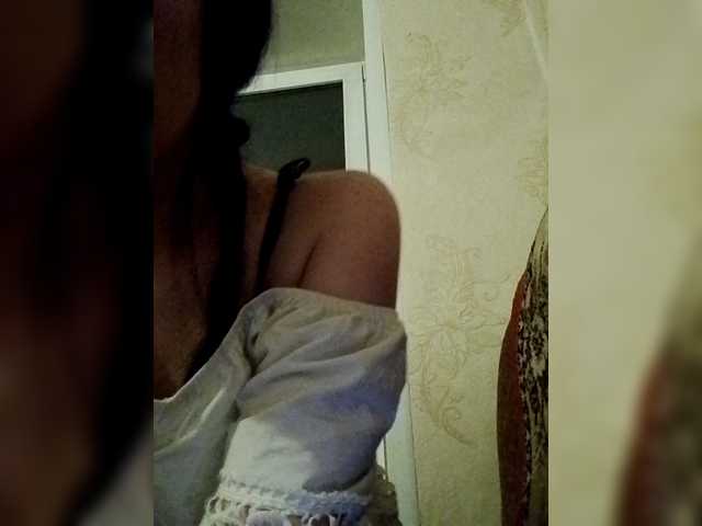 Sasha-69-1's BongaCams show and profile