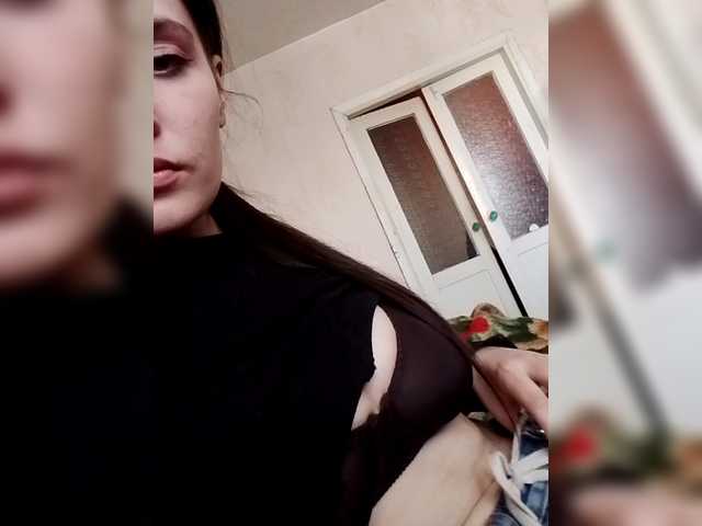 Sasha-69-1's BongaCams show and profile