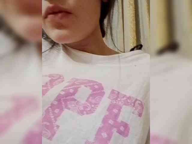 Sasha-69-1 webcam