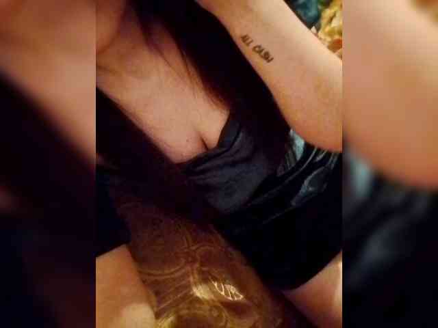 Sasha-69-1 Live Webcam on BongaCams