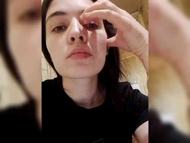 Sasha-69-1 webcam