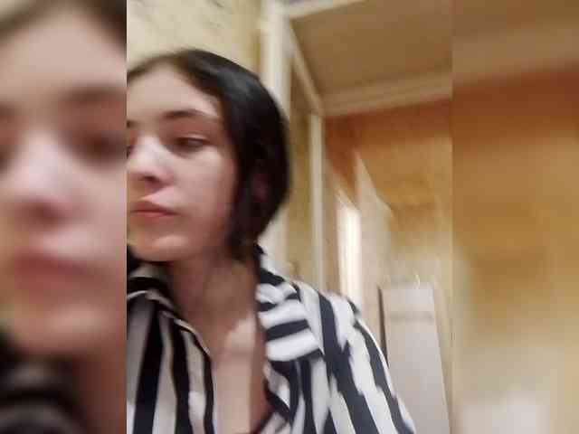 Sasha-69-1 webcam