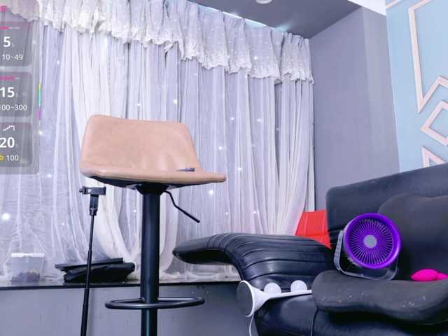 LucianaMeca's BongaCams show and profile