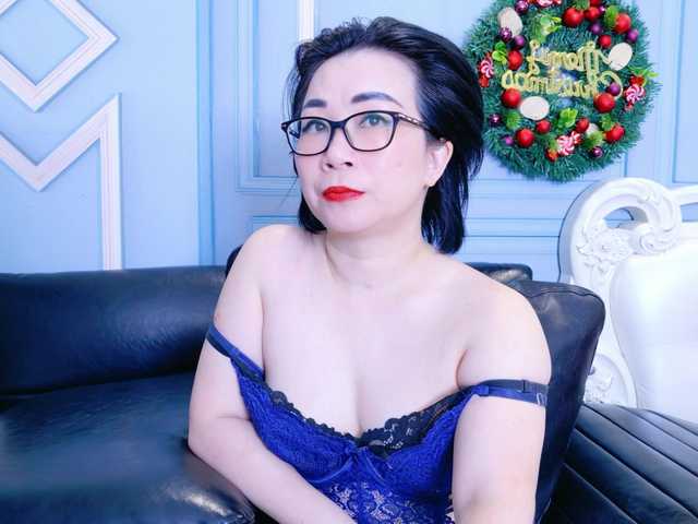 LucianaMeca's BongaCams show and profile