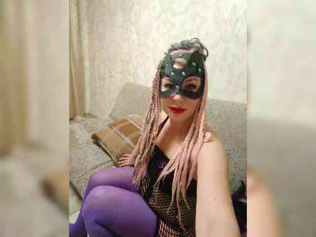 Dooomina35 Live Webcam on BongaCams