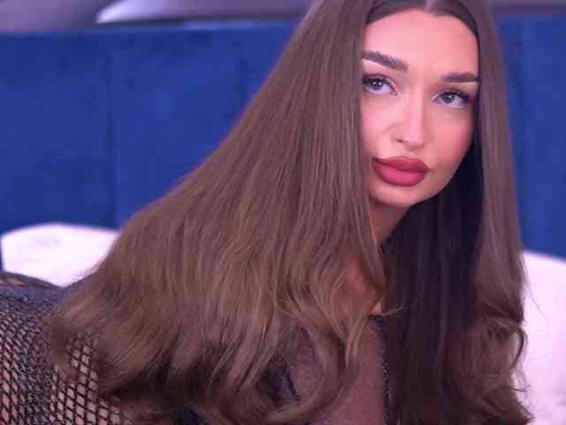 MillaSerene Live Webcam on BongaCams