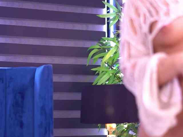 MillaSerene webcam